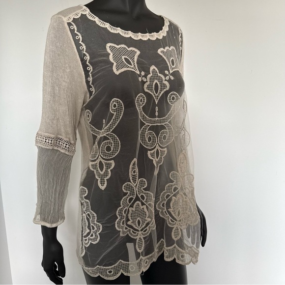 ⚪️ Made in Italy Embroidered Sheer Mesh Tunic | S/M - Picture 2 of 6